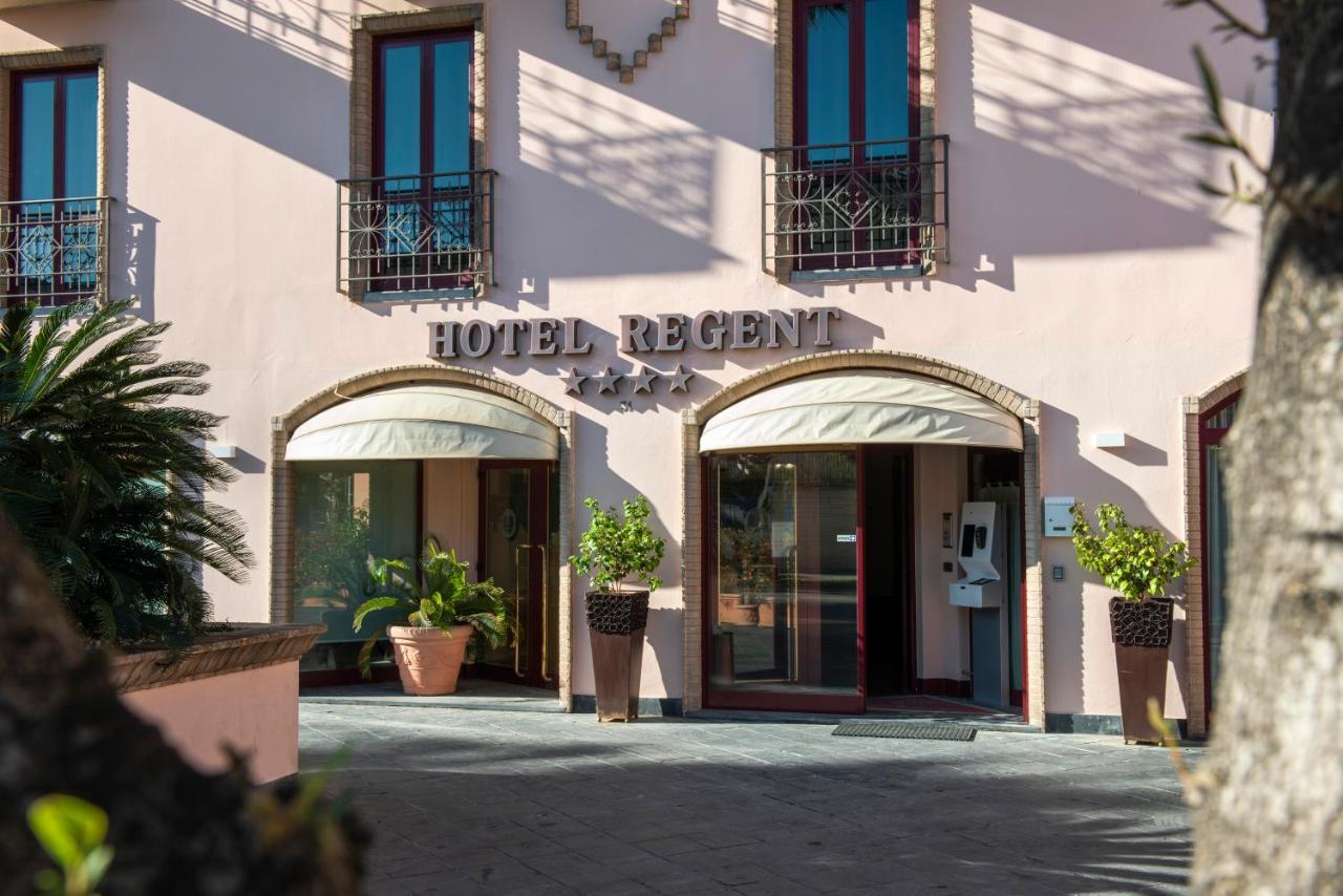 Hotel Regent - In Pieno Centro San Benedetto del Tronto Exterior foto